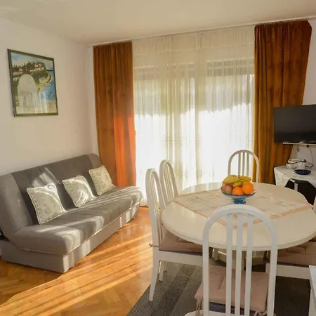 Apartment Zadar, County 3 *